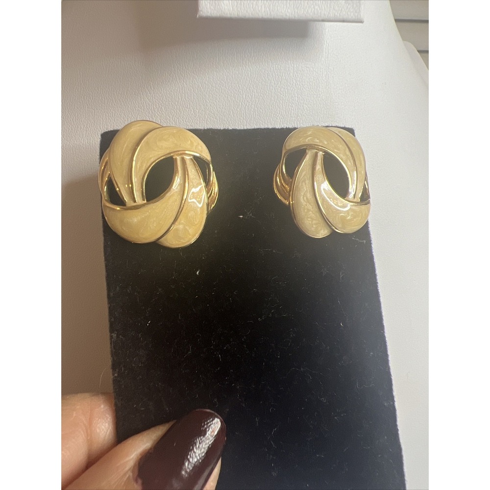 Vintage Signed Napier Gold Tone Ivory Enamel Knot Stud Earrings